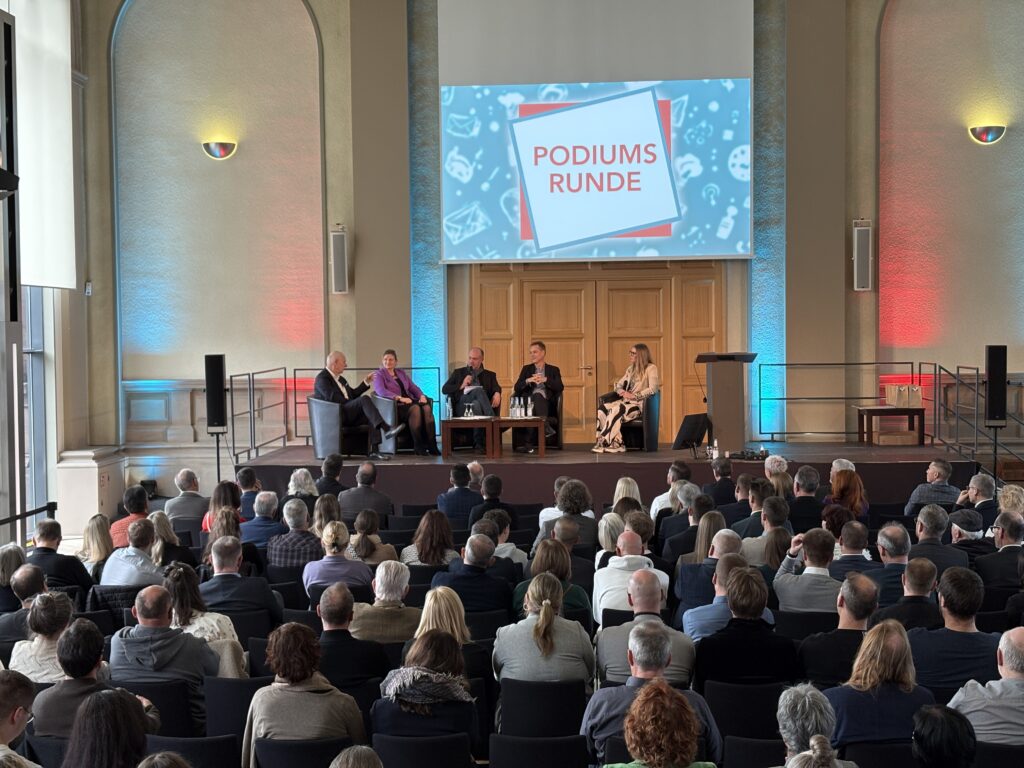 Podiumsdiskussion auf der Messe