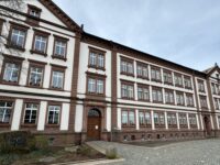 Das Pirmasenser Rathaus auf dem Exerzierplatz
