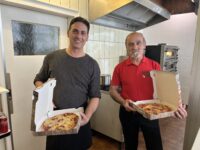 Gaetano Ortisi hat vor einem Jahr die Pizzeria an der Priesterwiese in Pirmasens von Carlo Bonanno übernommen. Foto: Thomas Müller