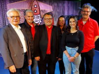 Die neue Vorstandschaft des CVP: v.l. Norbert Fremgen (Schatzmeister, Dekoration, Grafik, Bühnentechnik, Internet), Torsten Guhl (Vizepräsident, Organisation, Technik), Steffen Elig (Präsident), Kathrin Drumm (Vizepräsidentin, Organisation, Events), Aline Glöckner (Schriftführung, Protokolle, Social Media, Sonderaufgaben) und Ehrenpräsident Karl Schütz. Foto: CVP