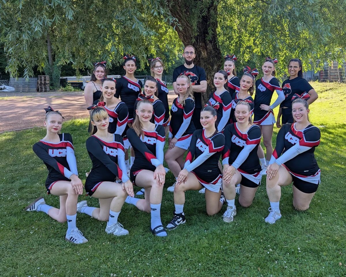 Cheerleader 2