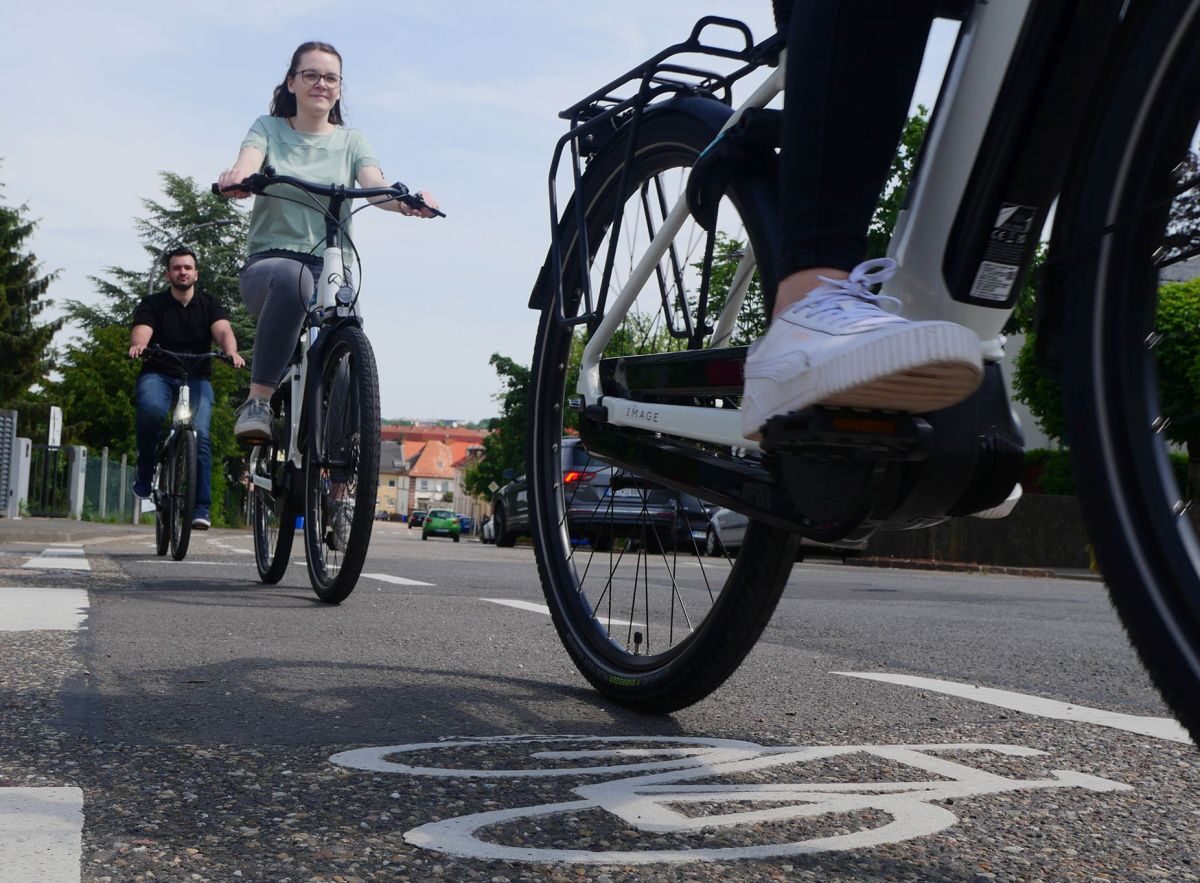 2025_Stadtradeln auf dem Fahrradweg in der Arnulfstraße