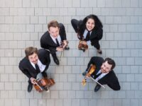 Feuerbach Quartett – Schwarzer Anzug