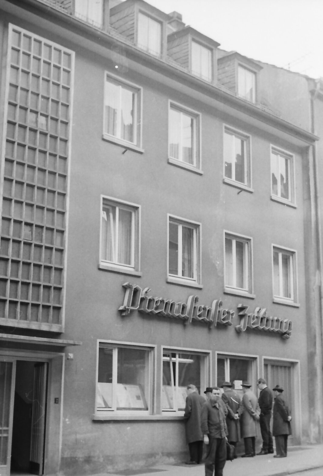 Das PZ-Gebäude im Jahr 1964