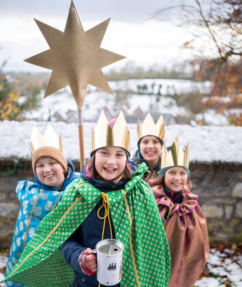 Fotoshooting zur Sternsingeraktion 2025