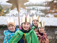 Fotoshooting zur Sternsingeraktion 2025