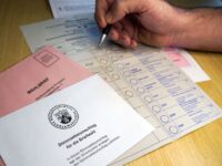 Wahllokal Briefwahl geöffnet